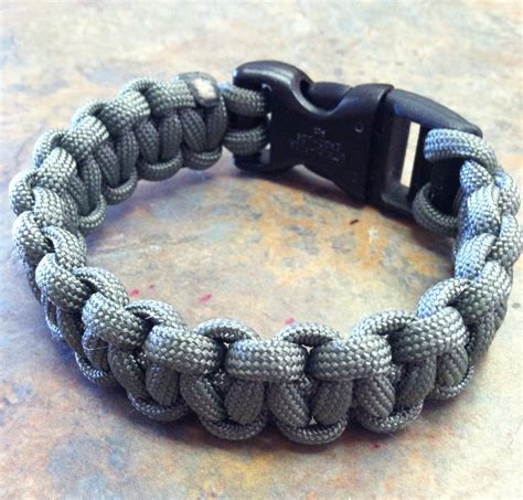 how do you make a bracelet out of paracord|paracord bracelet step by instructions.